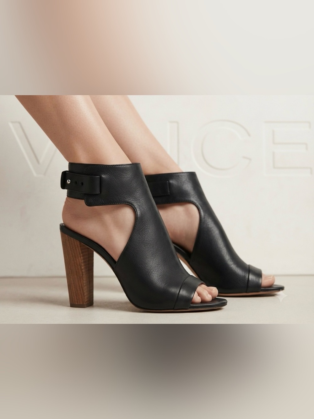 Authentic Vince black leather designer heels sandals Sz 9.5